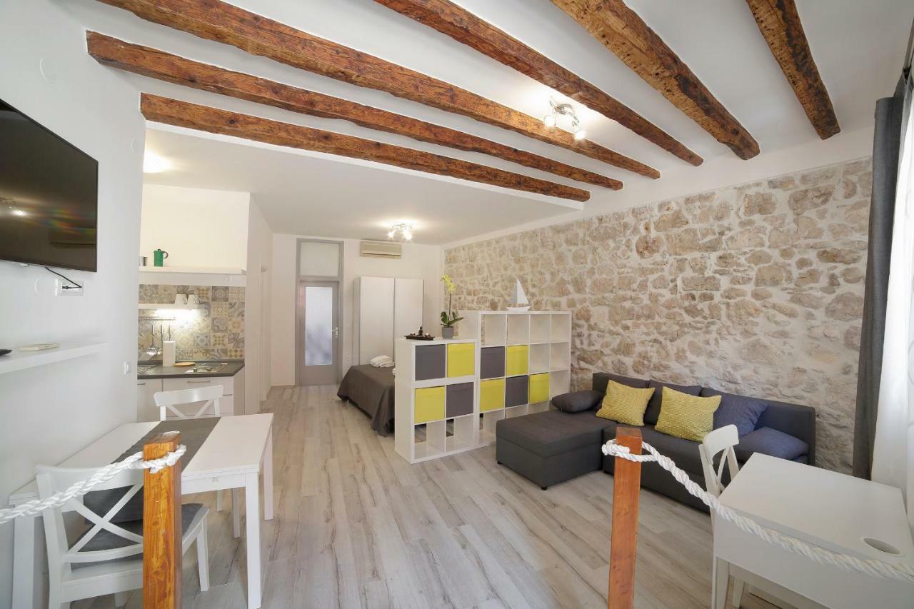 Zen Studio In Center Of Rovinj Luaran gambar