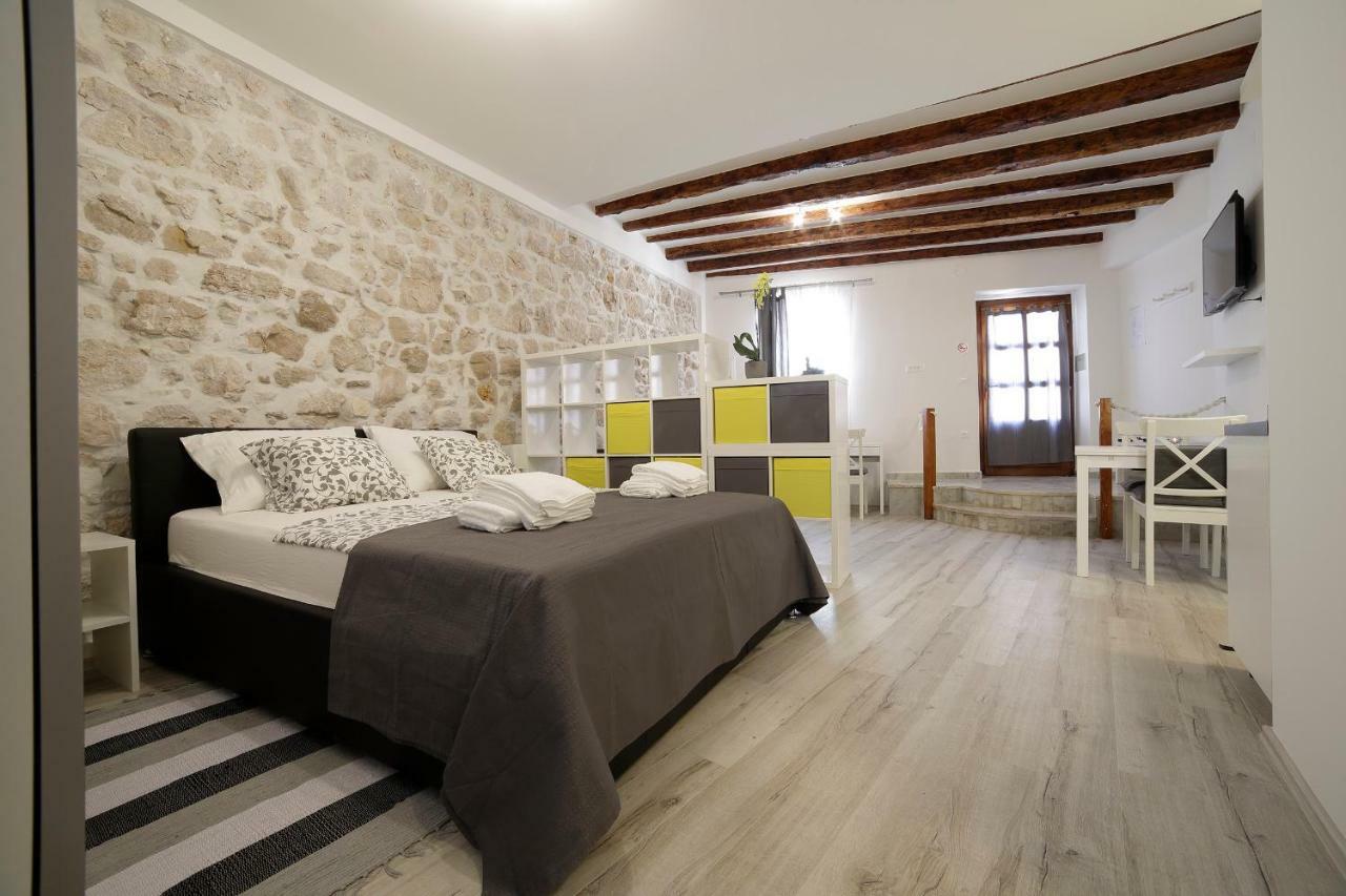 Zen Studio In Center Of Rovinj Luaran gambar